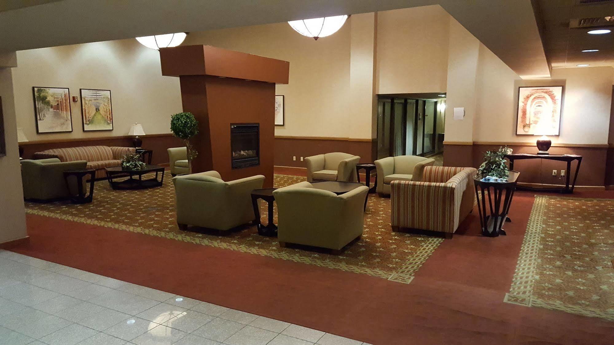 Rodeway Inn Акрон Экстерьер фото